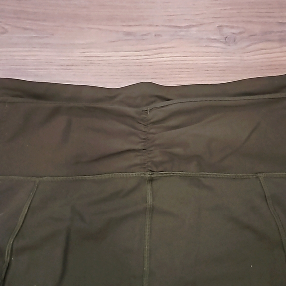 Lululemon crop - Picture 3 of 6